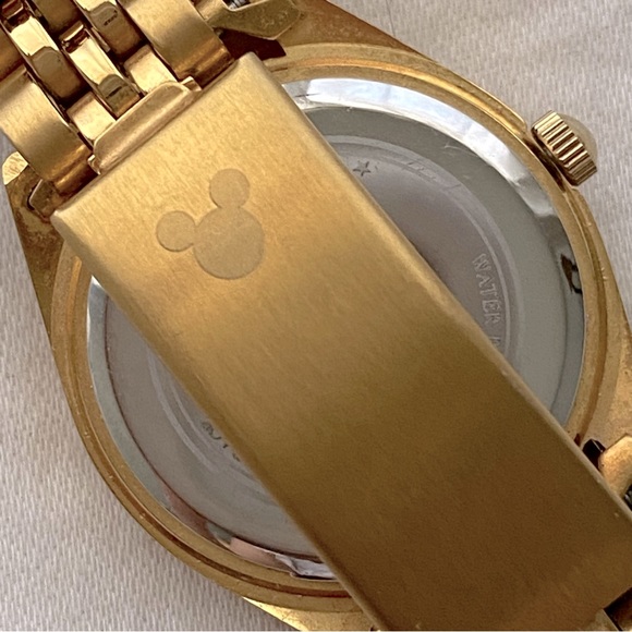 Disney Mickey Mouse watch - Picture 3 of 7